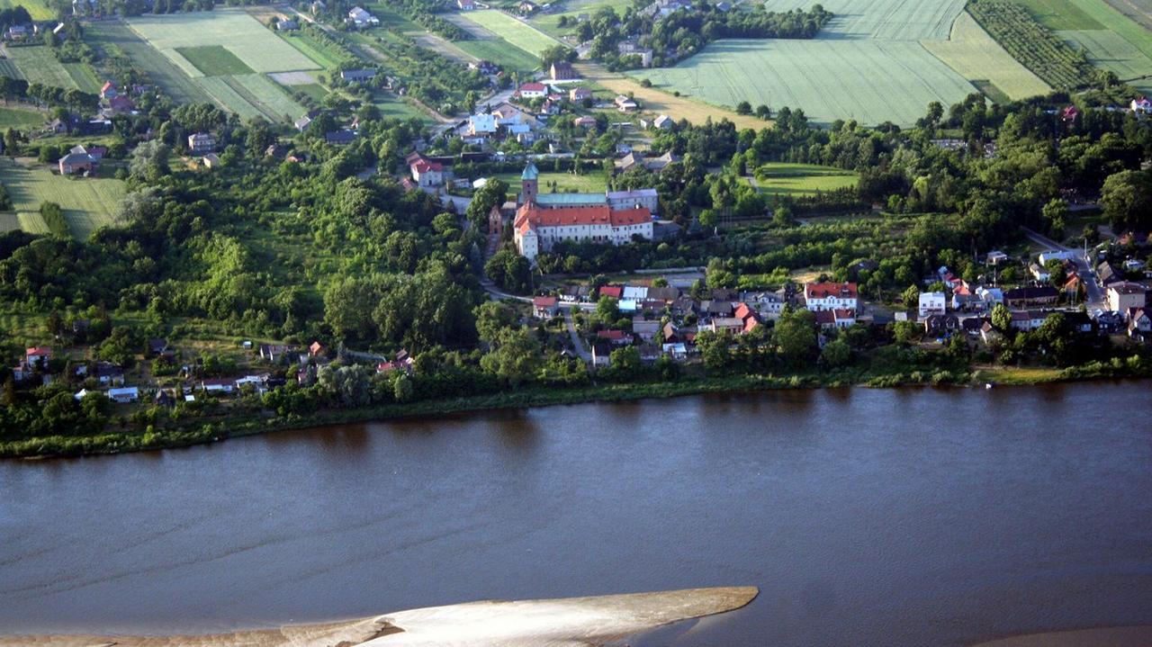 Czerwinsk Nad Wisla Nowe Miasto Na Mazowszu Tvn Warszawa