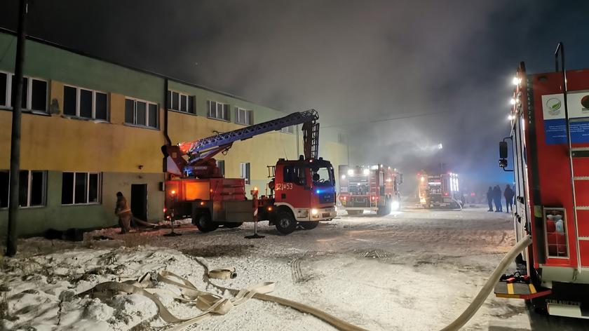 Pożar hali w Woli Rębkowskiej