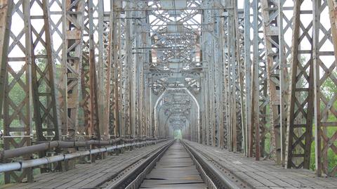 Most kolejowy do rozbiórki
