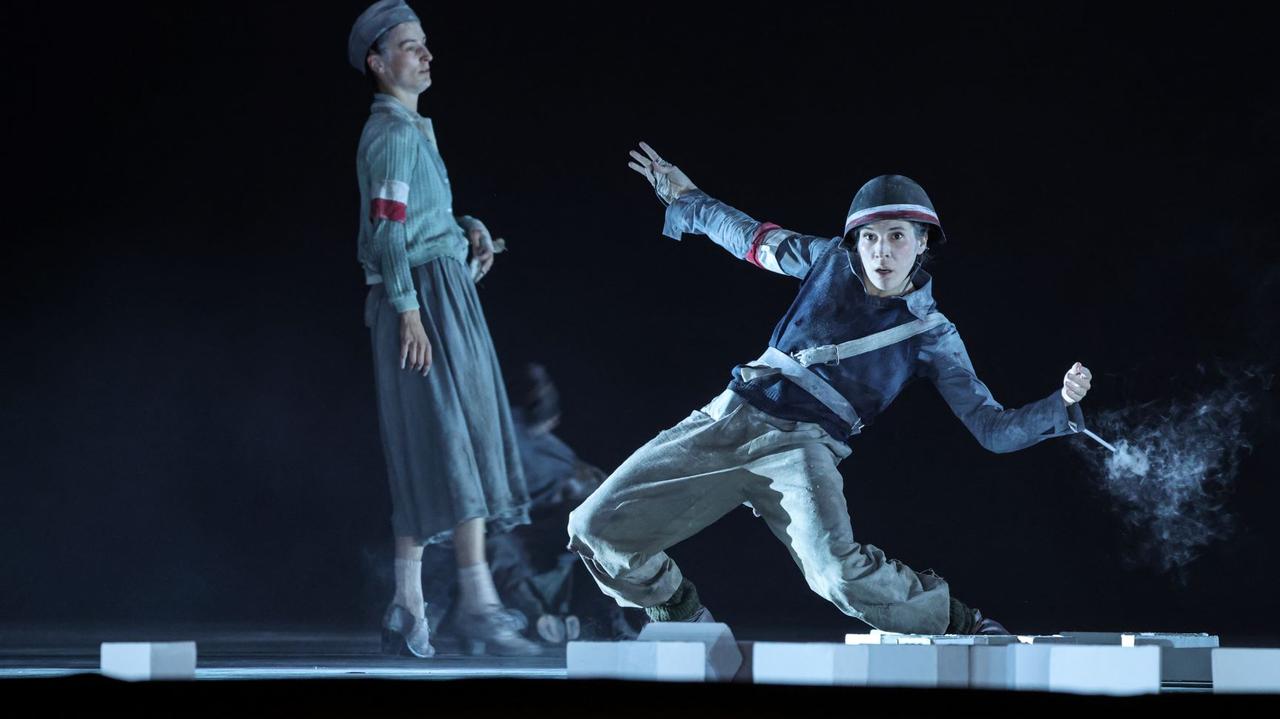 Premiera była wielkim wydarzeniem, możesz obejrzeć ten spektakl za darmo