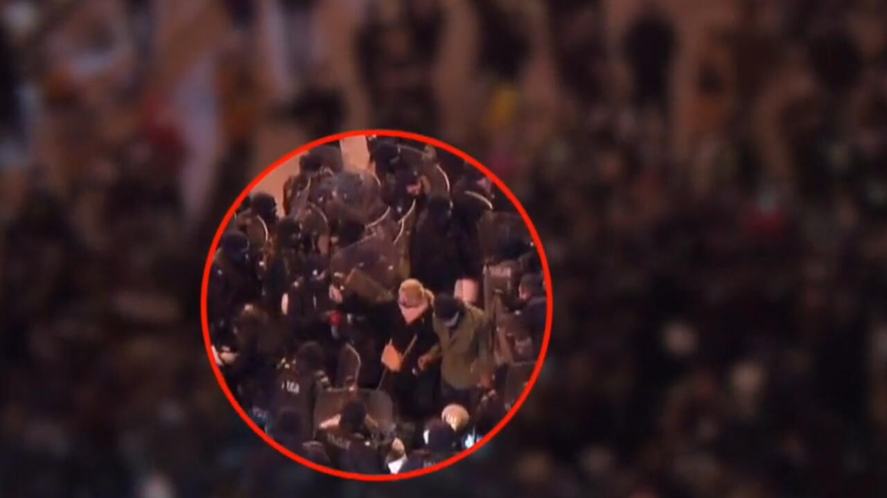 Policjant oskarżony o użycie gazu wobec posłanki Barbary Nowackiej