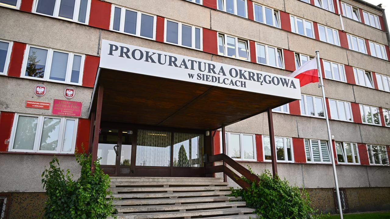 "Upewnili się, że to Adam Niedzielski i wtedy zaatakowali". Zarzuty po pobiciu