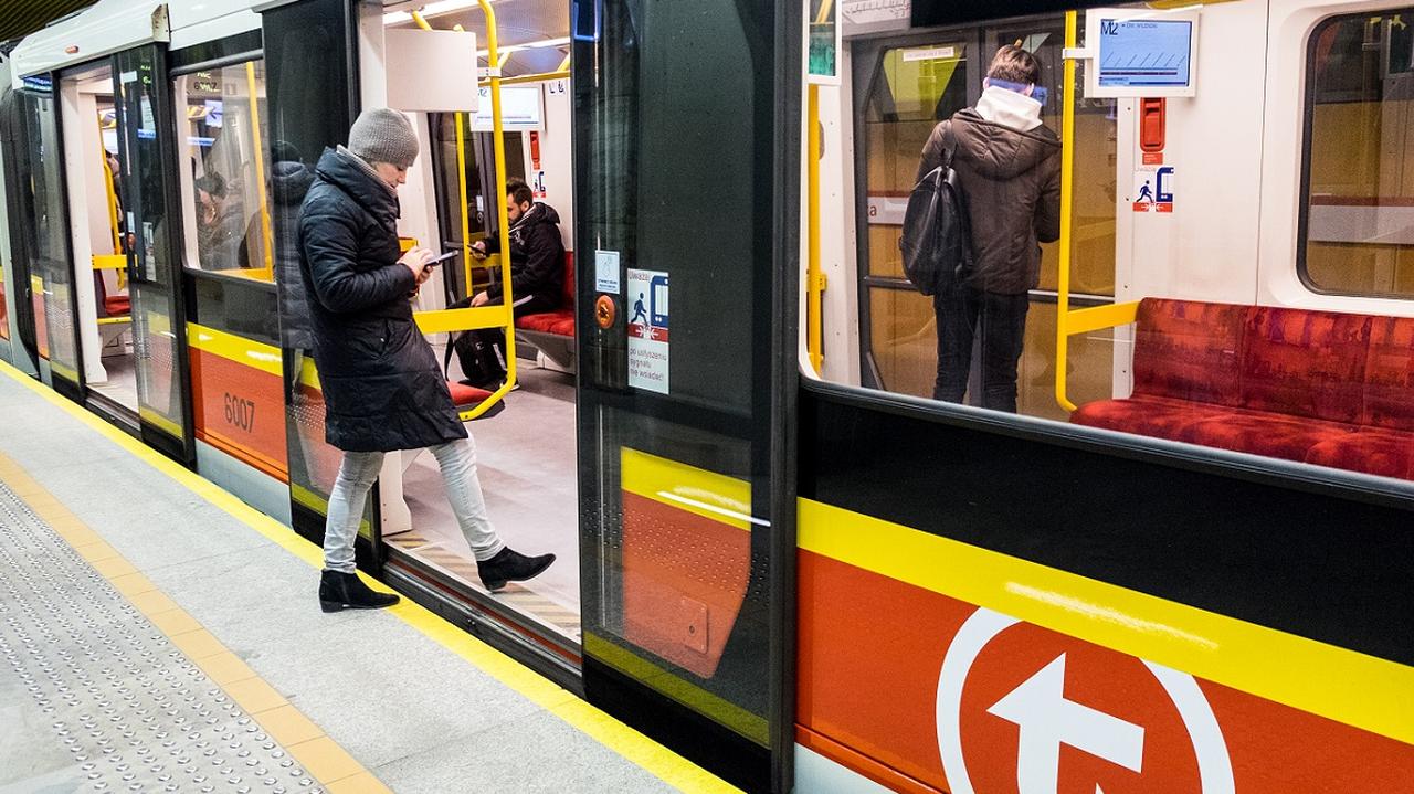 Utrudnienia na pierwszej linii metra. Sześć stacji zamkniętych