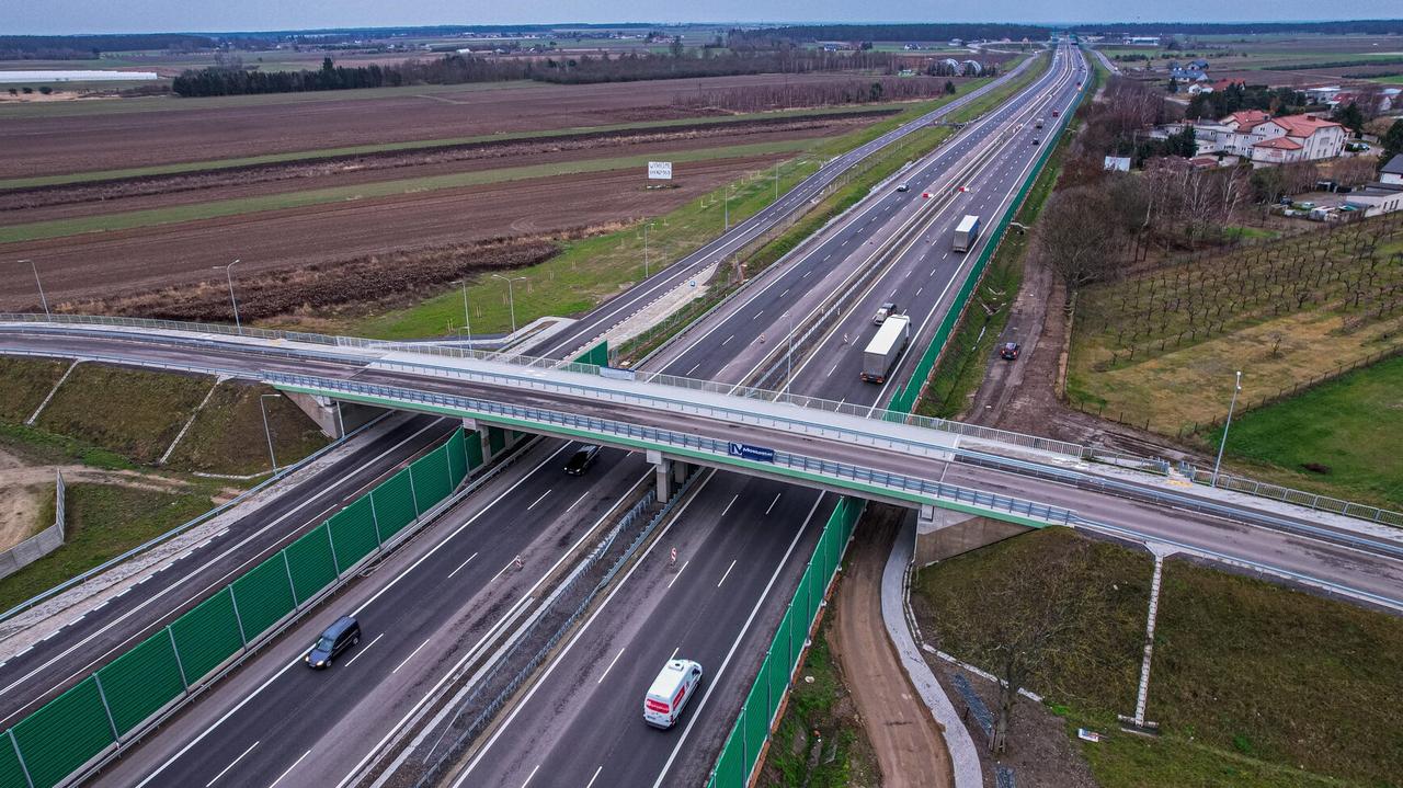 Dwa nowe odcinki trasy S7 udostępnione kierowcom