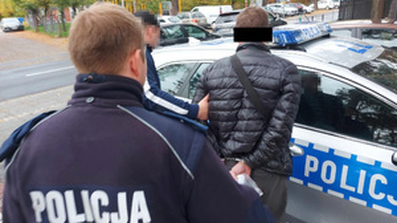 Zatrzymali go z narkotykami, będzie musiał opuścić Polskę