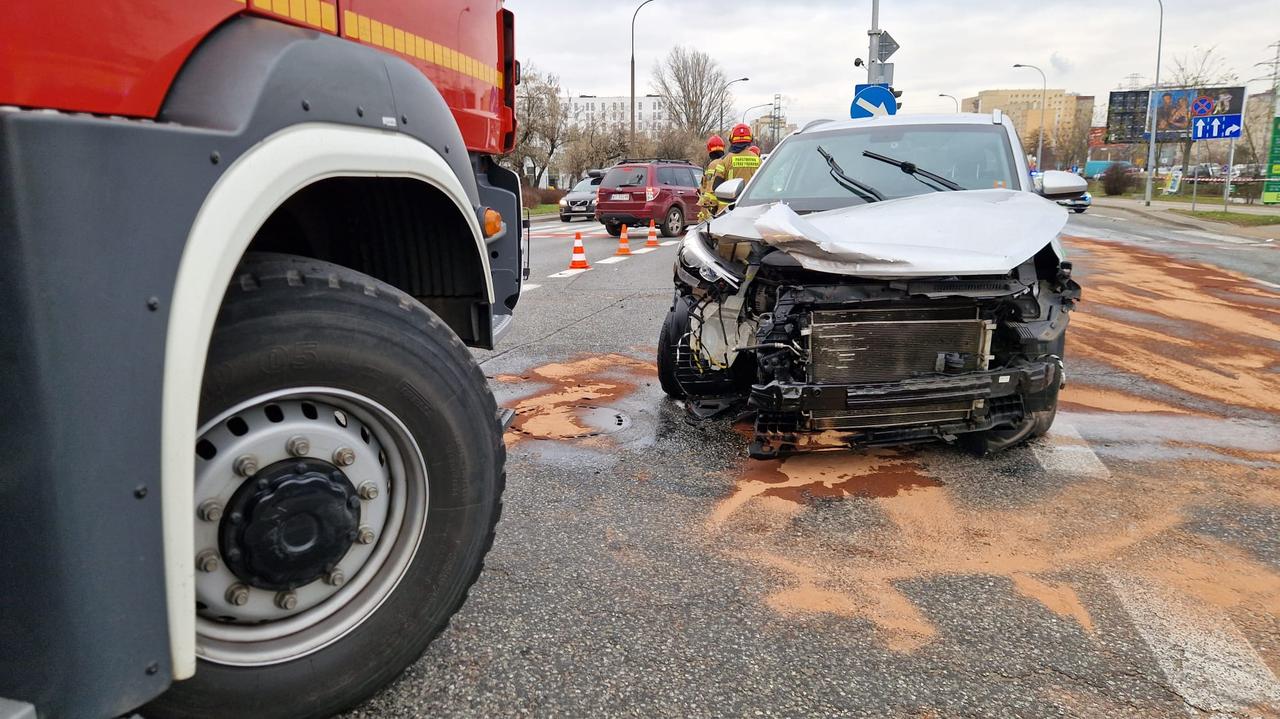 Strażacy jechali do wycieku gazu. Po drodze mieli wypadek