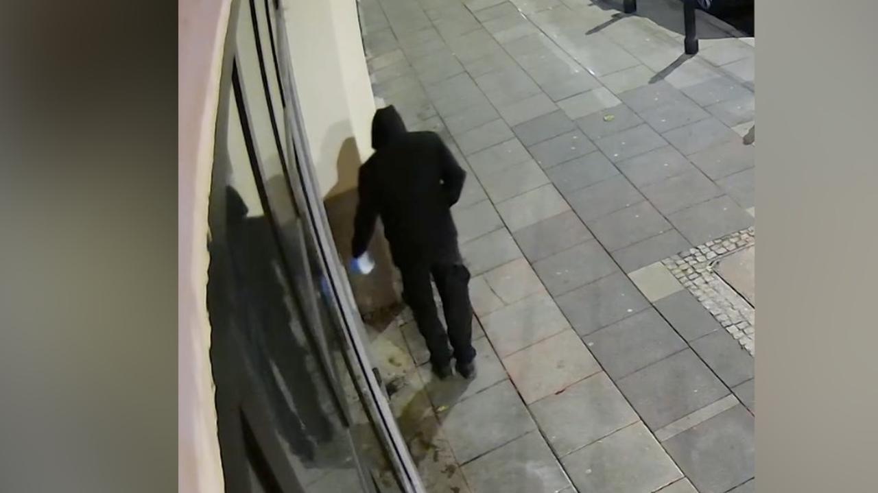 Przychodnia aborcyjna oblana kwasem. Ojciec i syn usłyszeli zarzuty