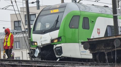 Lokomotywa uderzyła w pociąg Kolei Mazowieckich