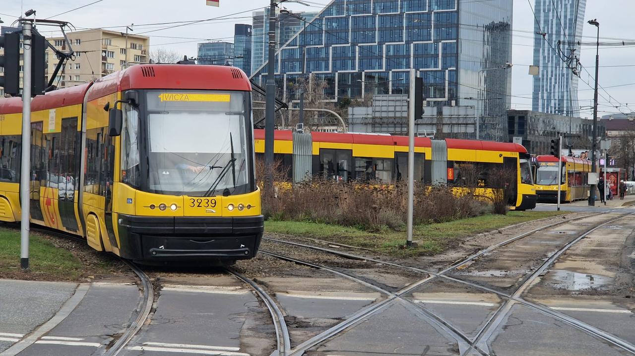 Tramwajarze wyremontują kluczowe odcinki torowisk. Kulminacja utrudnień późną wiosną i latem