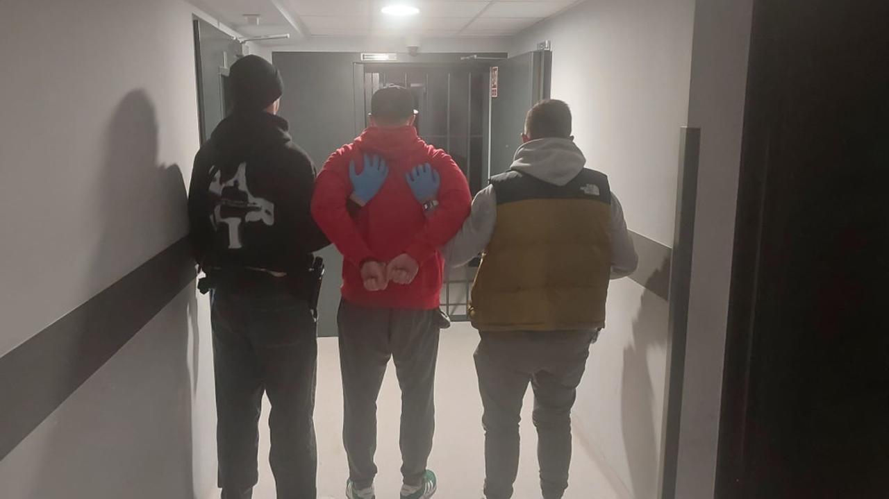 Miał fałszywy dokument i sporo narkotyków