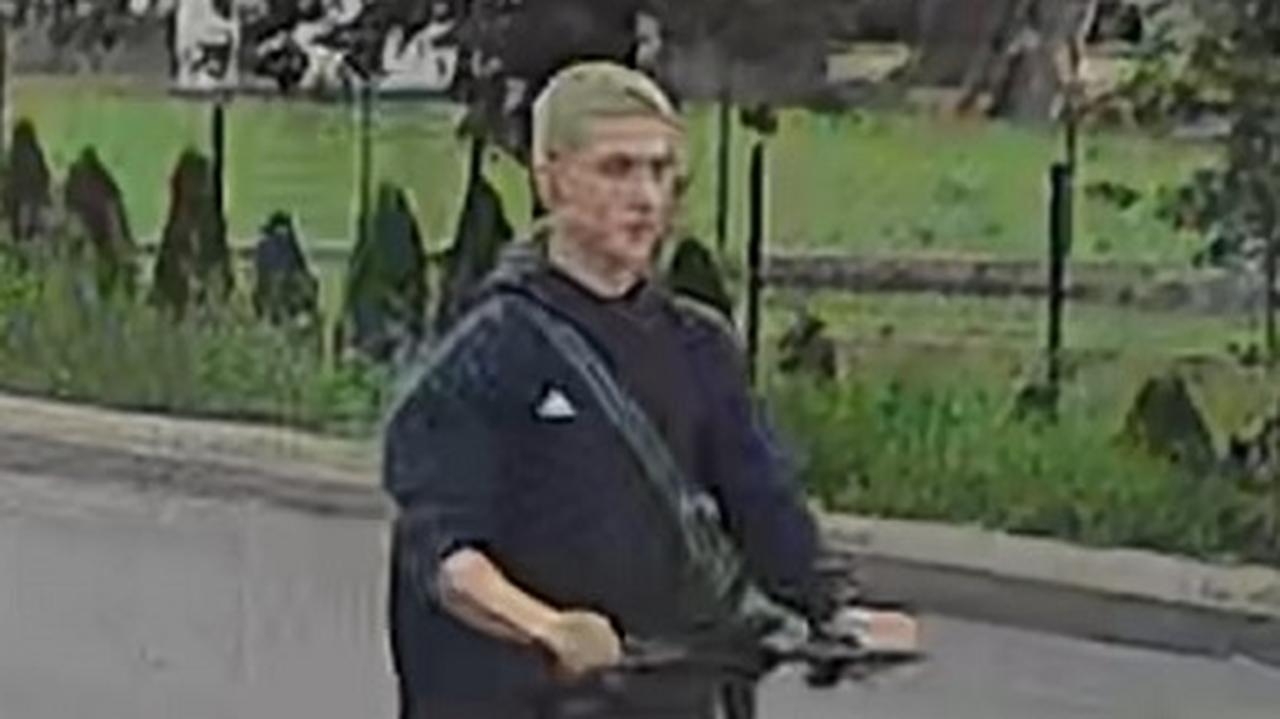 Jechał hulajnogą po chodniku, uderzył w dziecko. Policja szuka tego mężczyzny