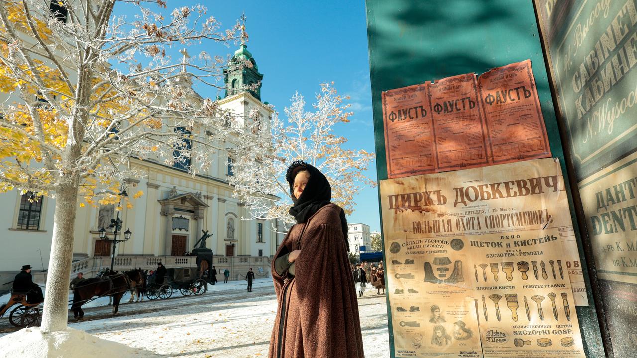 Zdjęcia do "Lalki" na Mariensztacie i Starówce. Utrudnienia