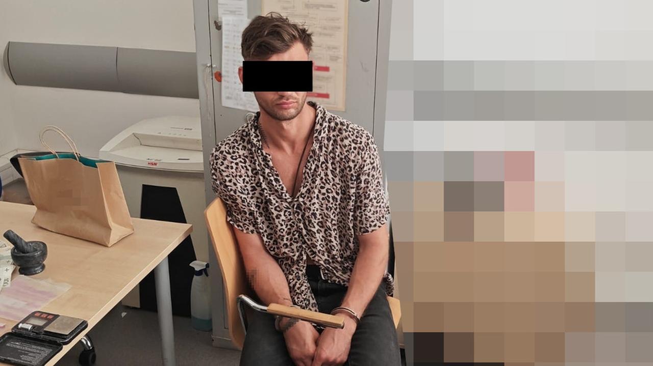Mieli butelki z płynną "pigułką gwałtu", trafili do aresztu