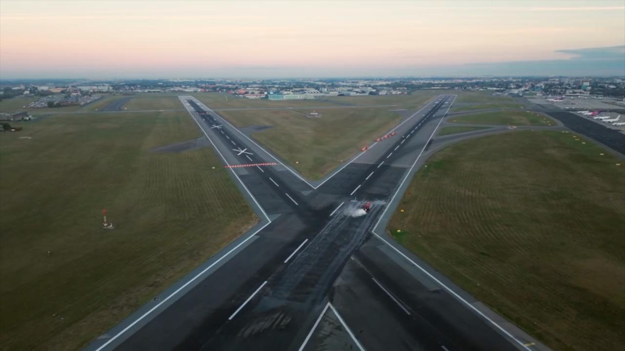 Koniec remontu drogi startowej na Lotnisku Chopina 