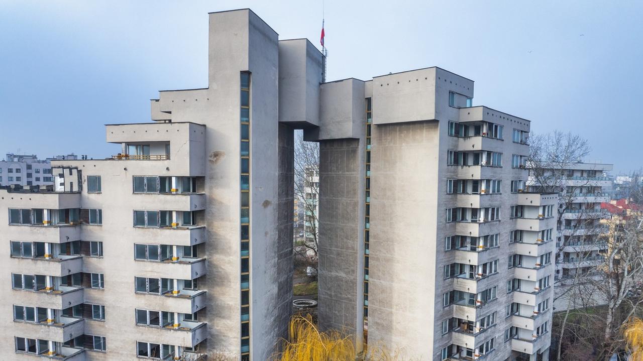 "Ponury symbol sowieckiej dominacji". Konkurs na zagospodarowanie "szpiegowa"