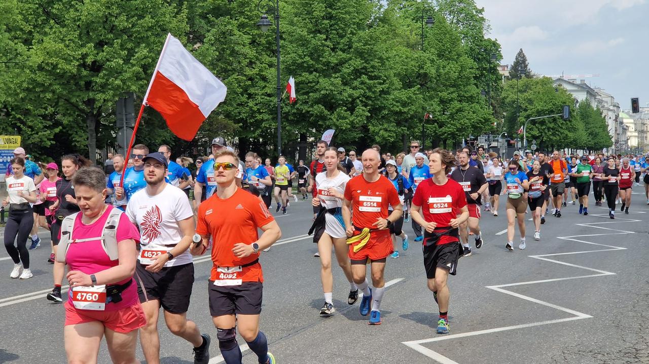 Pięć kilometrów w czternaście minut. Wyniki Biegu Konstytucji