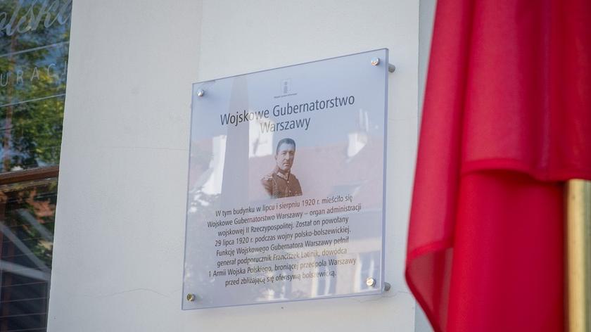 Odsłonięcie tablicy poświęconej Wojskowemu Gubernatorstwu Warszawy 