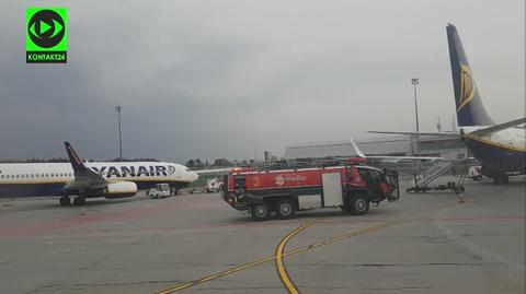 Wyciek paliwa z samolotu na lotnisku w Modlinie