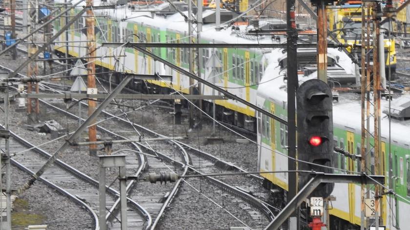 Wiceprezes PKP PLK obwinia przewoźników o chaos na kolei 