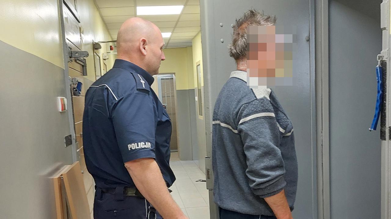 Pijany kierowca uciekał przed policją. Na koncie ma 10 wyroków i dożywotni zakaz