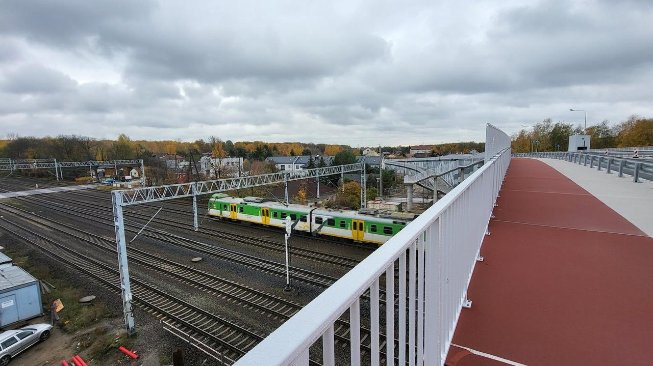 "Bez rogatek, bez korków, bez czekania". Nowy wiadukt otwarty