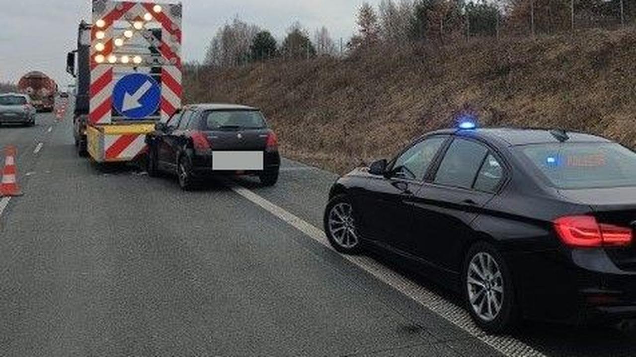 Pijany wjechał w pojazd służby drogowej