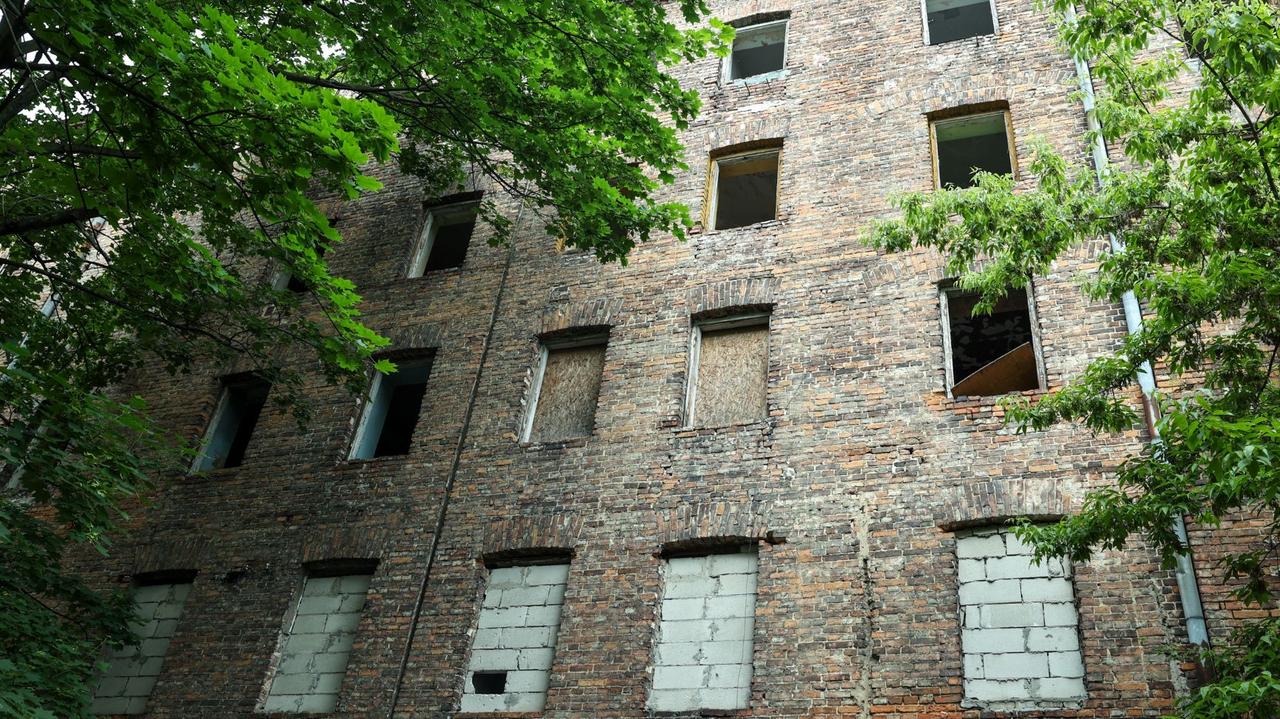 Kamienica do remontu, spichlerz na sprzedaż. Miejskie plany wobec zabytków