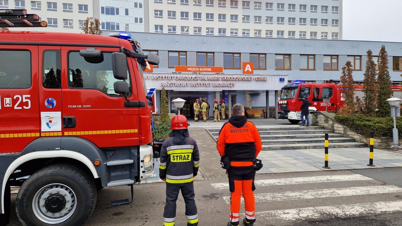 Ewakuacja pacjentów przychodni onkologicznej. Skarżyli się na uporczywy kaszel