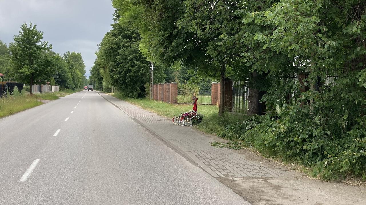 Wola Mrokowska. 14latek zginął pod kołami autobusu, aktywiści chcieli