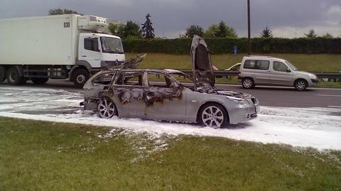 BMW spłonęło w al. Armii Krajowej