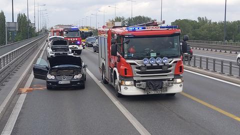 Kolizja dwóch aut na moście Łazienkowskim 