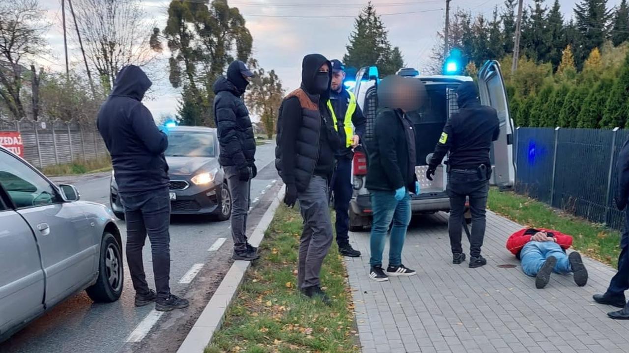 4,5 kilograma narkotyków w aucie i mieszkaniu. Areszt dla dwóch zatrzymanych