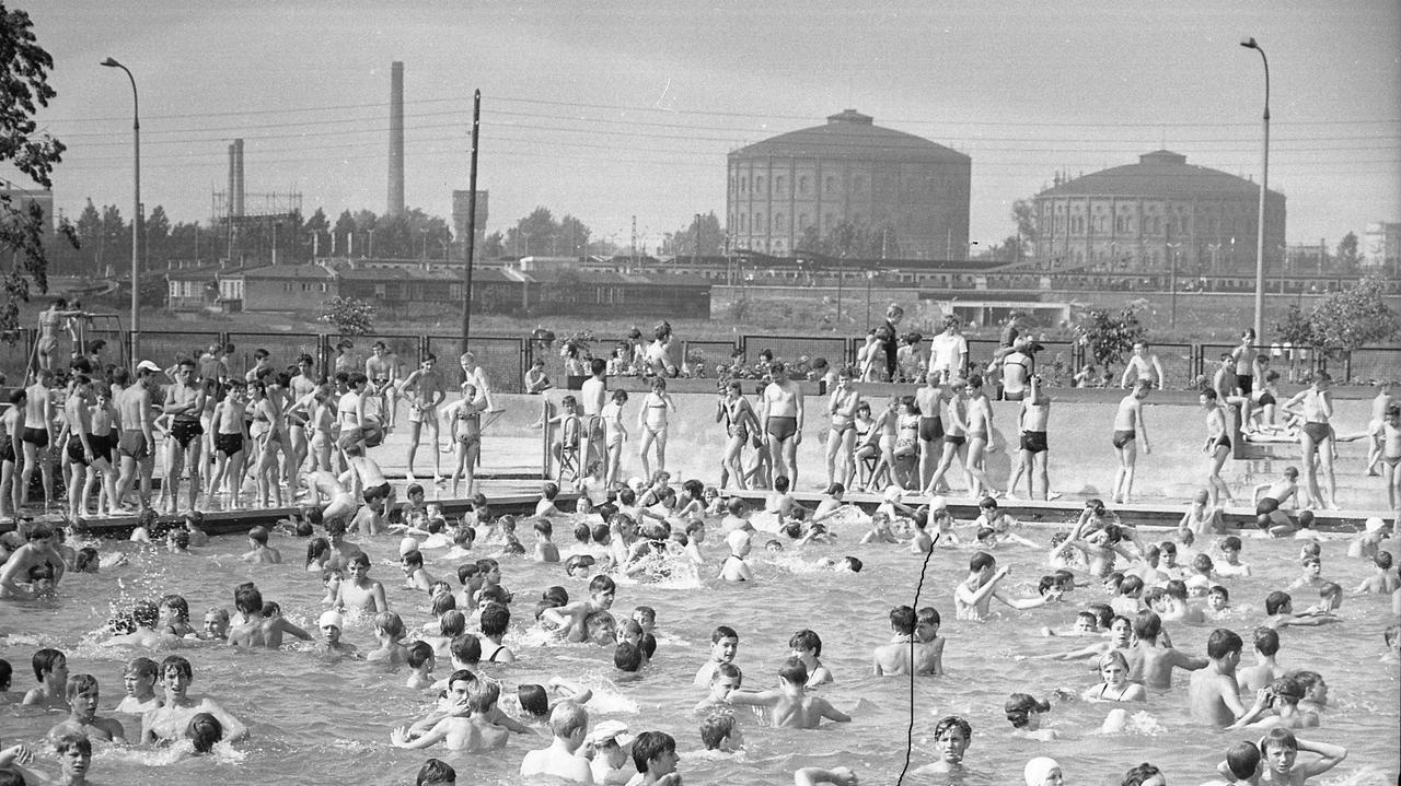 Kiedyś przyciągały tłumy, dziś to kompletna ruina. Te zdjęcia robią wrażenie