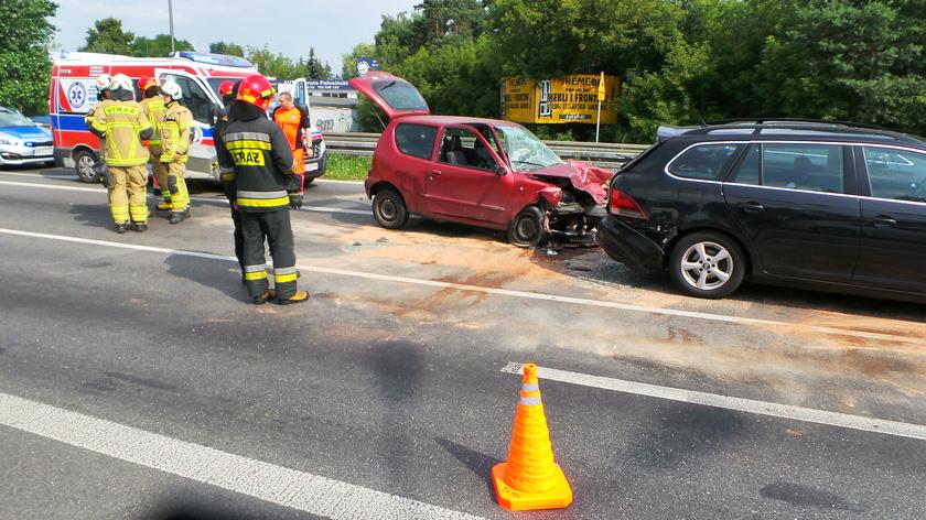 Warszawa. Zderzenie Czterech Aut Na Trakcie Brzeskim. Nie żyje ...