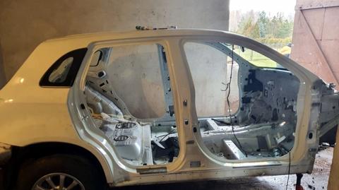 Po kradzieży auta trafiały do dziupli samochodowej w Bronisinie Dworskim