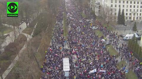 Sobotnia demonstracja KOD z drona