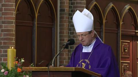Uroczystość pogrzebowa arcybiskupa Henryka Hosera