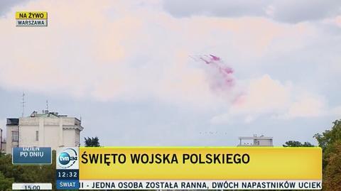 Polskie barwy na niebie nad stolicą