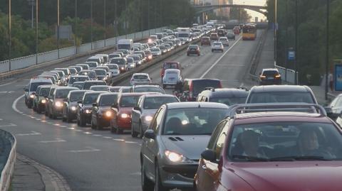 Zderzenie 4 aut na Trasie Łazienkowskiej