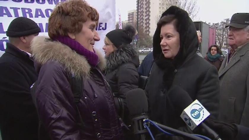 Prezydent rozmawia z mieszkanką Saskiej Kępy