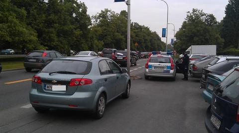 Kontrola policji przy buspasie na ul. Żwirki i Wigury