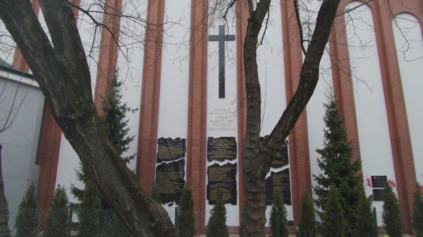 Pamiątkowe tablice na grochowskim kościele