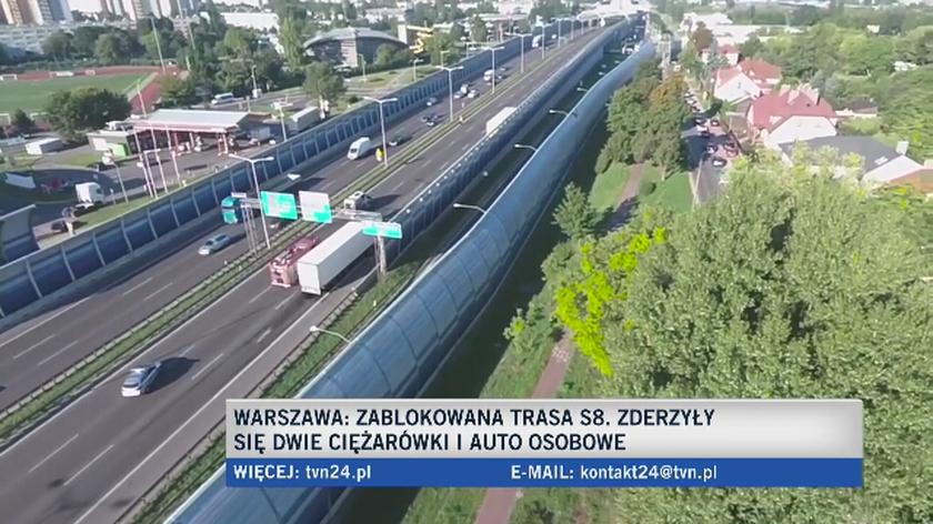 Wypadek Na Trasie S8. Zderzyły Się Dwie Ciężarówki I Auto Osobowe | TVN ...