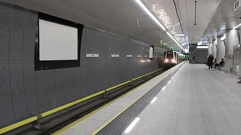 Świąteczny pociąg kursuje na pierwszej i drugiej linii metra