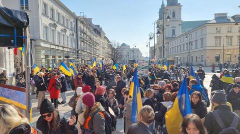 Manifestujący poszli przed Ambasadę Rosji 