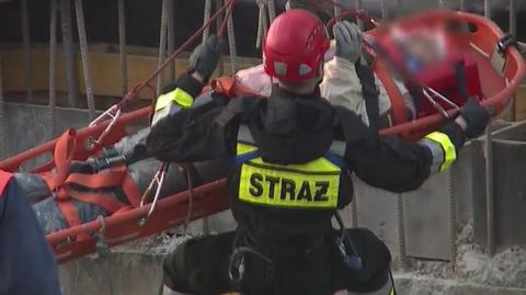 Akcja straży pożarnej po wypadku w metrze