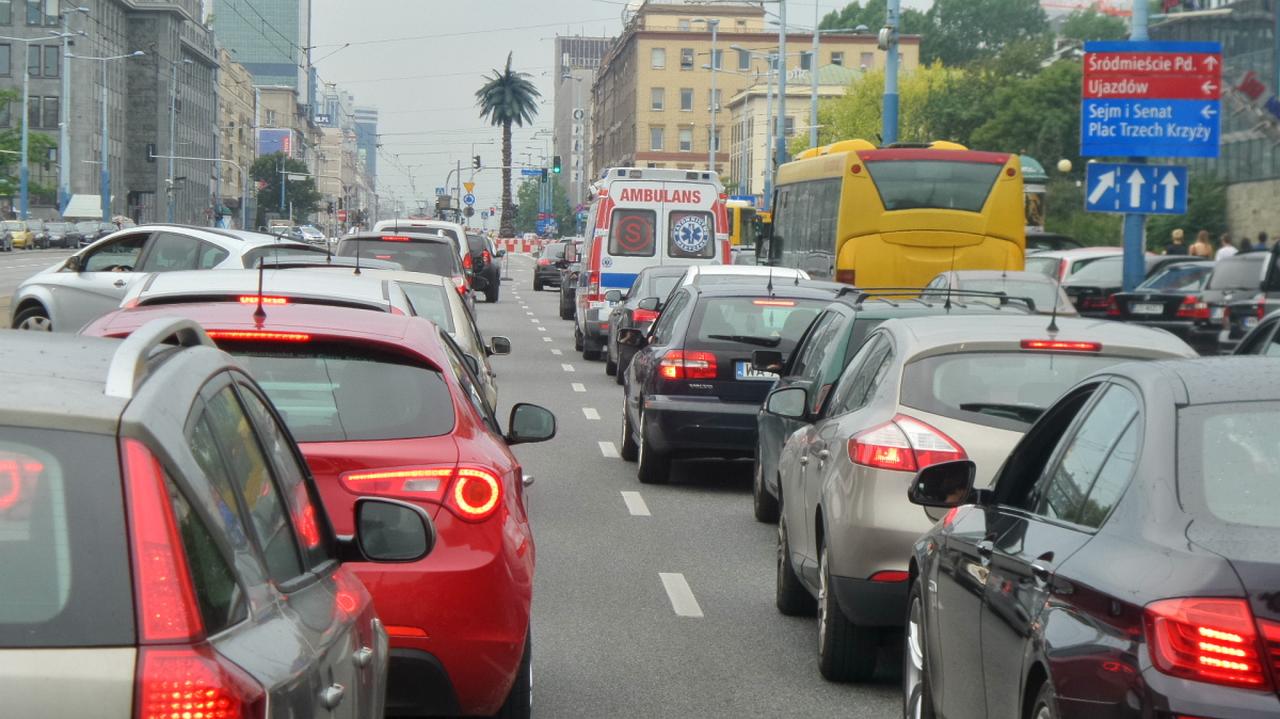 Marsze, przejazd deskorolkarzy i procesja. Sobotnie utrudnienia