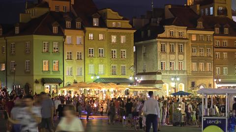 Cisza nocna na warszawskim Okęciu