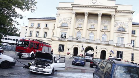 Pożar przed Komendą Stołeczną Policji