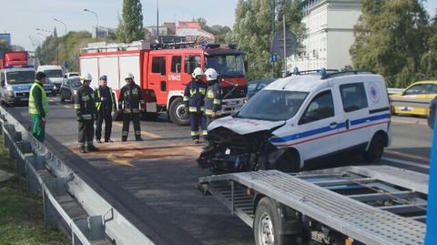 Wypadek ambulansu na Trasie Łazienkowskiej